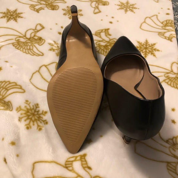EUC Apt 9 3 1/2” Heels 8 M - Picture 13 of 13